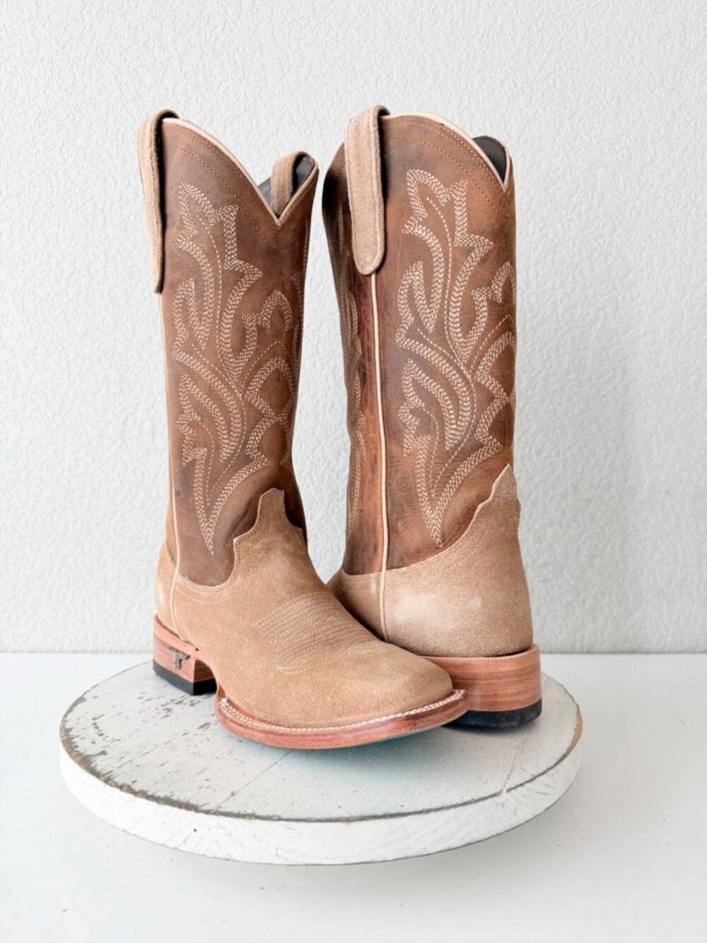 Lane SARATOGA Square Toe Cowboy Boots Womens Size 7 Latte Suede Western Cowgirl